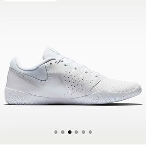 NIKE SIDELINE IV WOMENS CHEERLEADING SHOE SIZE 10